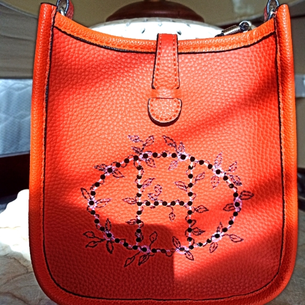Vegan bag burnt orange H style custom painted. Brand new